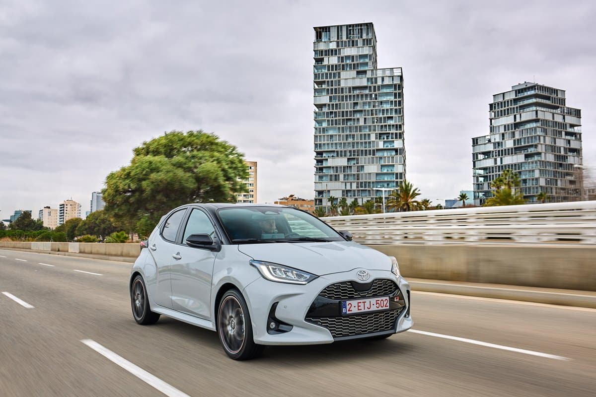 restyling del toyota yaris