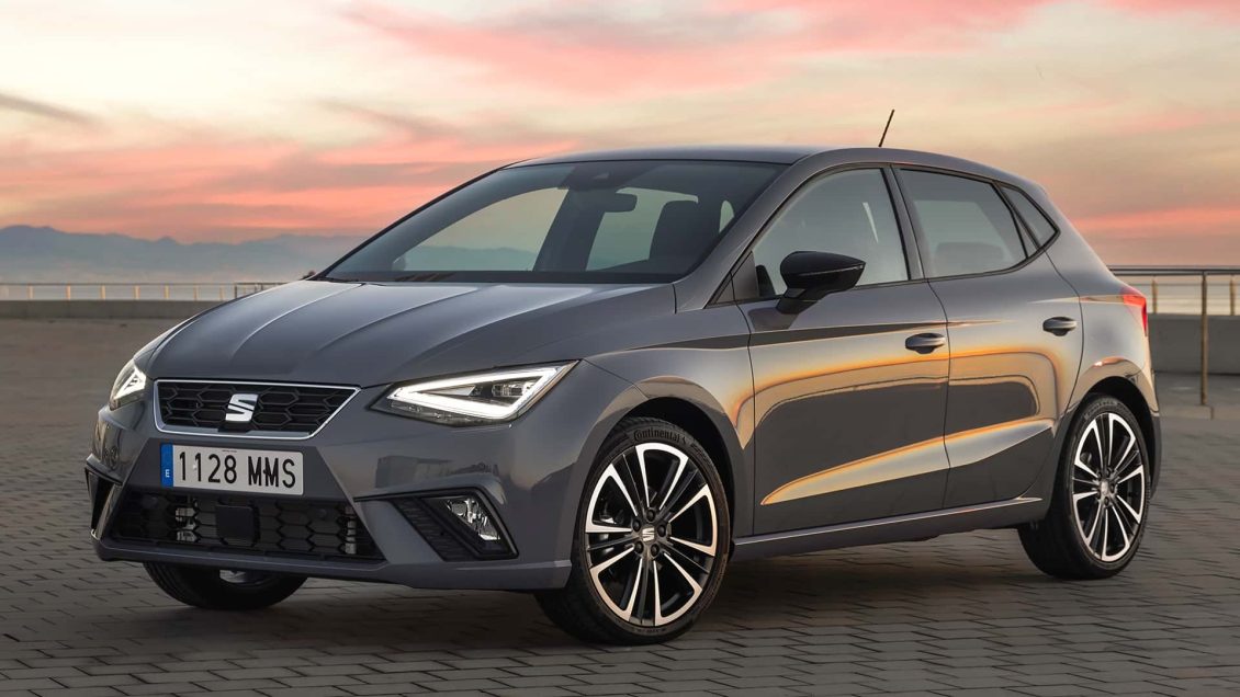 Toyota y SEAT, líderes en junio aunque el Sandero domina