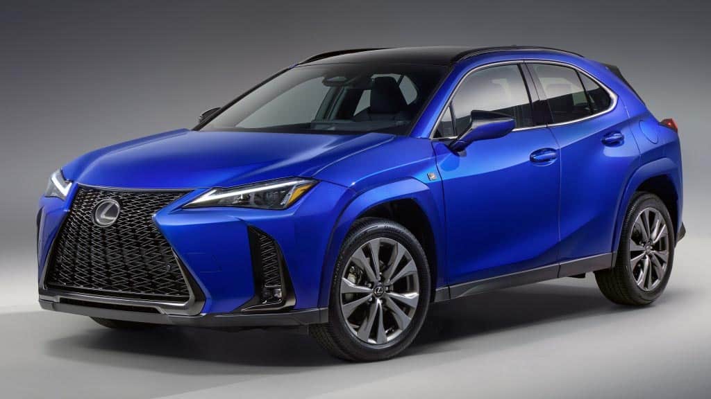 El nuevo Lexus UX300h llega a España; más potente