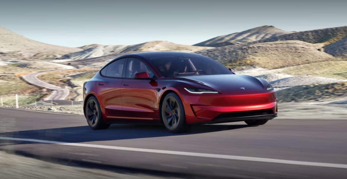 Todos los detalles del Tesla Model 3 Performance: una fiera eléctrica de 460 CV a un precio interesante