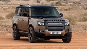 Land Rover Defender 2024: nueva mecánica diésel y equipamiento más lujoso