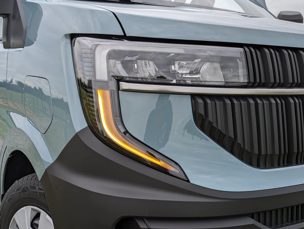 faro led Renault Master