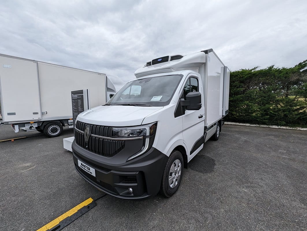 camión frigorífico Renault Master