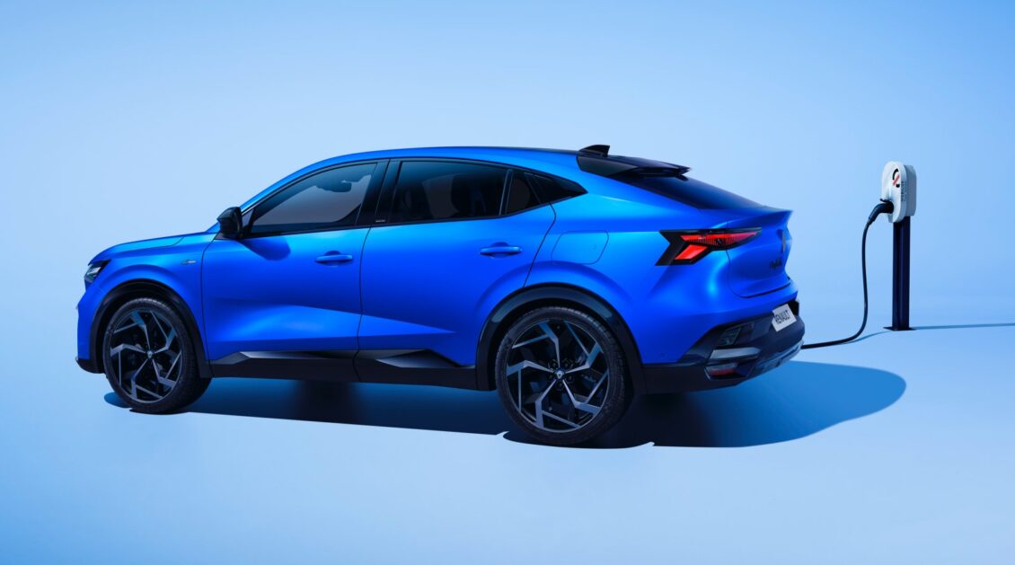 Renault Rafale E-Tech 4×4 300 CV: el Rafale más potente es PHEV y lleva el sello de Alpine