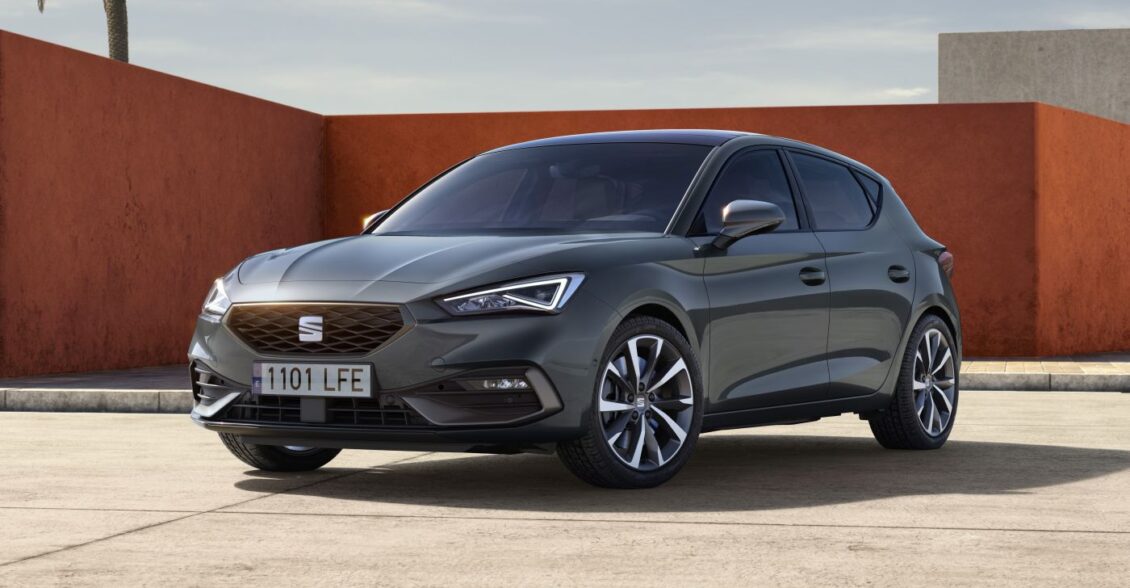 El SEAT León estrena motor híbrido enchufable; más autonomía
