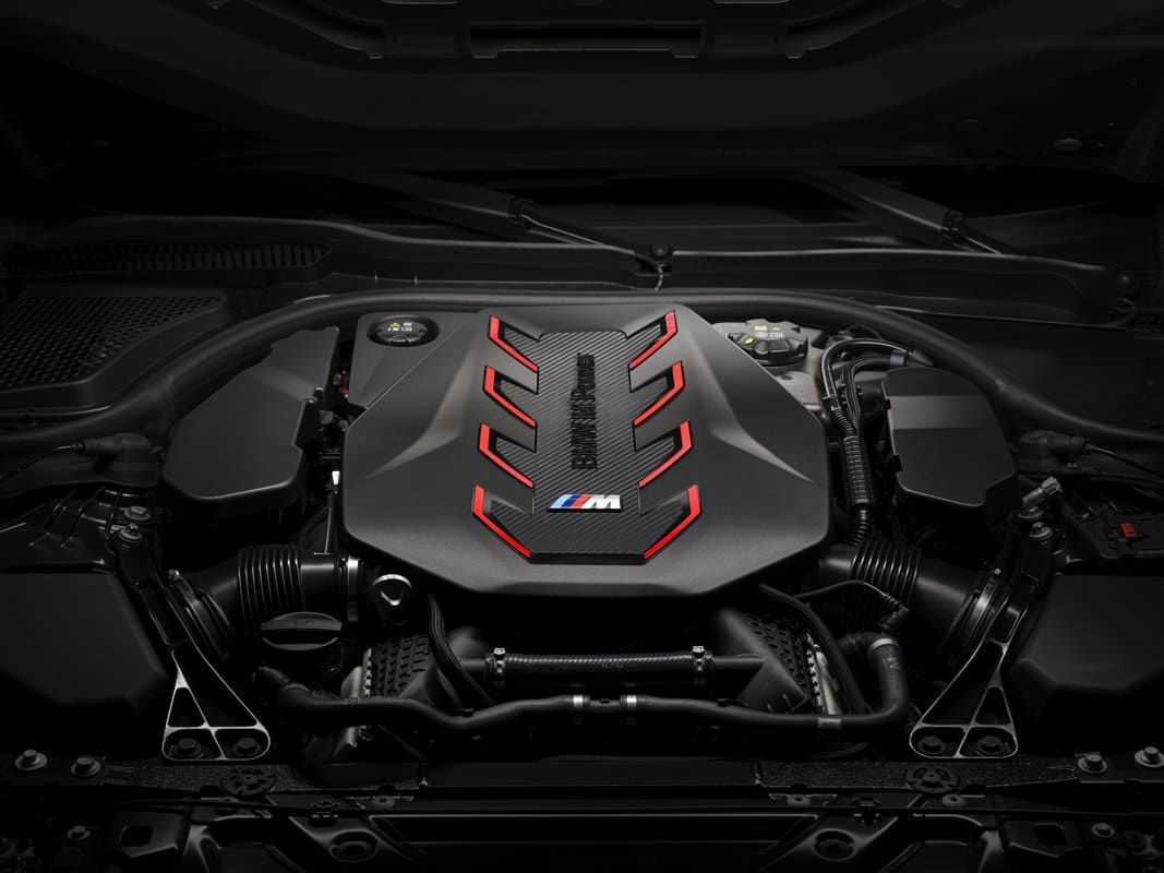 motor BMW M5