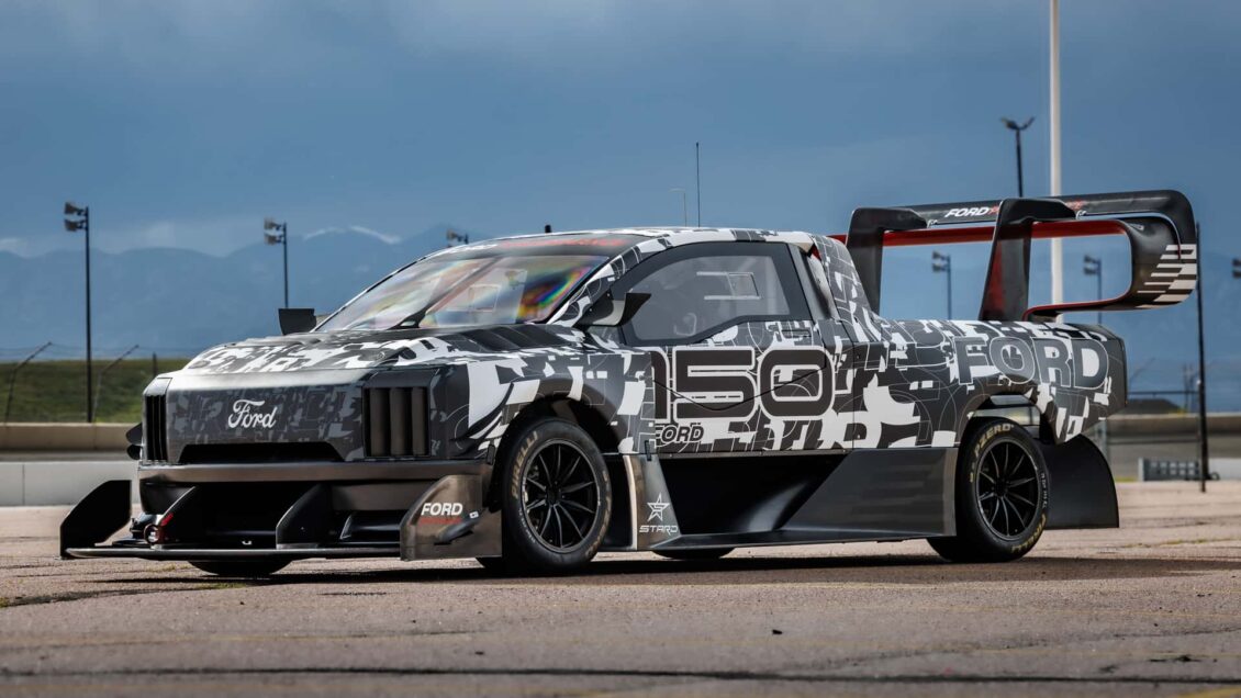 Ford F-150 Lightning SuperTruck: o novo brinquedo de Pikes Peak é uma fera aerodinâmica Ford F-150 Lightning SuperTruck: o novo brinquedo de Pikes Peak é uma fera aerodinâmica