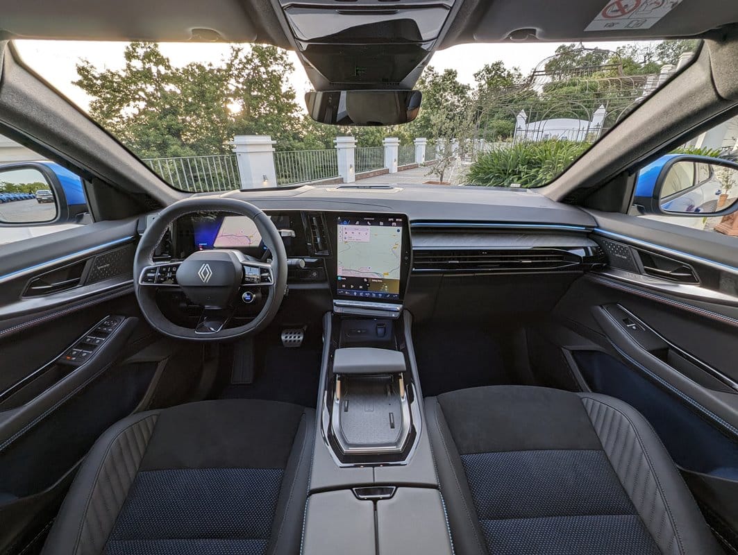 interior Renault Rafale
