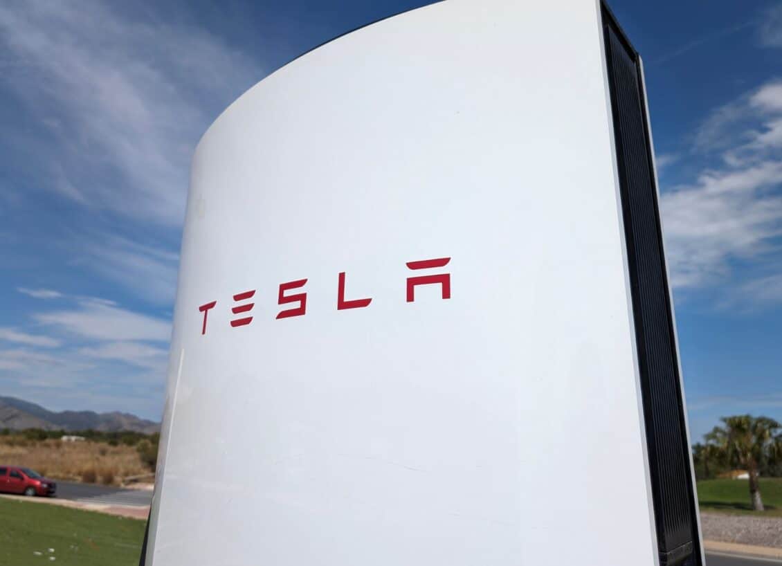 Parece que Tesla usa las calles para almacenar su exceso de stock en EE.UU.