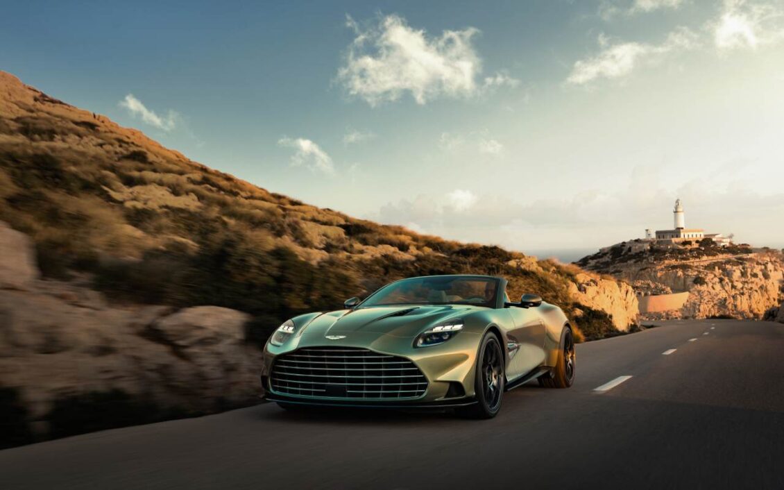 Aston Martin Vanquish Volante, el descapotable más rápido del mundo te dejará sin aliento