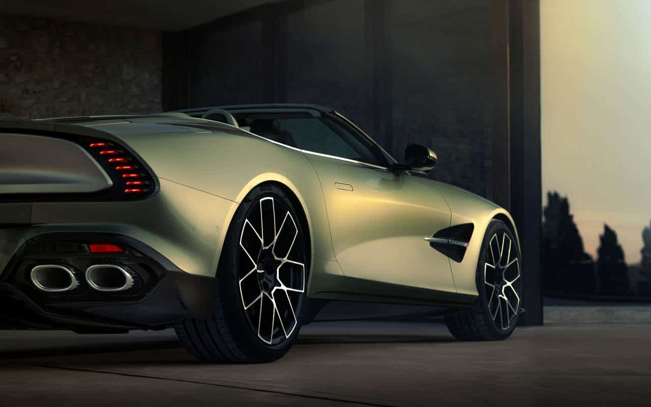 Aston Martin Vanquish Volante