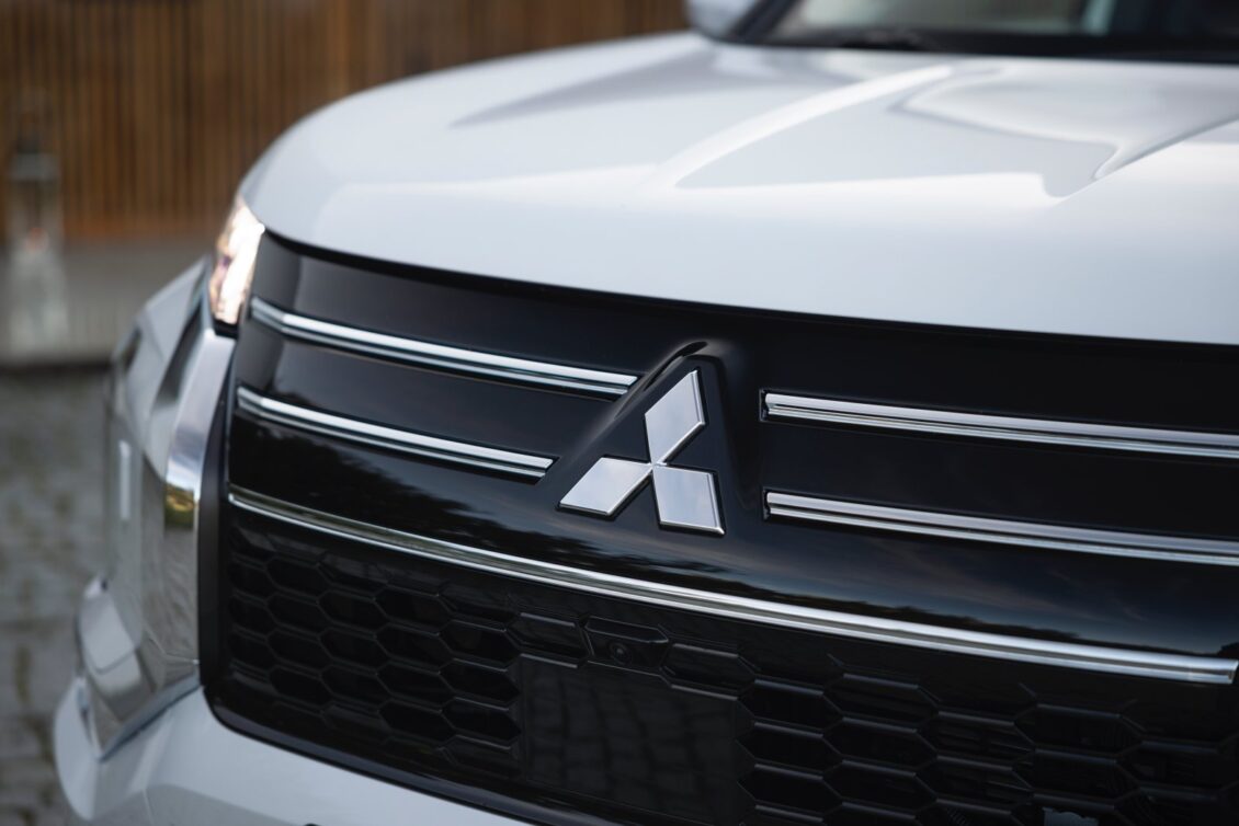 Mitsubishi lanzará en 2026 un eléctrico basado en la tercera generación del Nissan LEAF