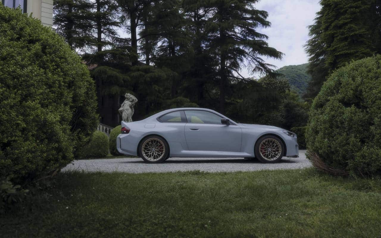 lateral BMW M2 CS 2025