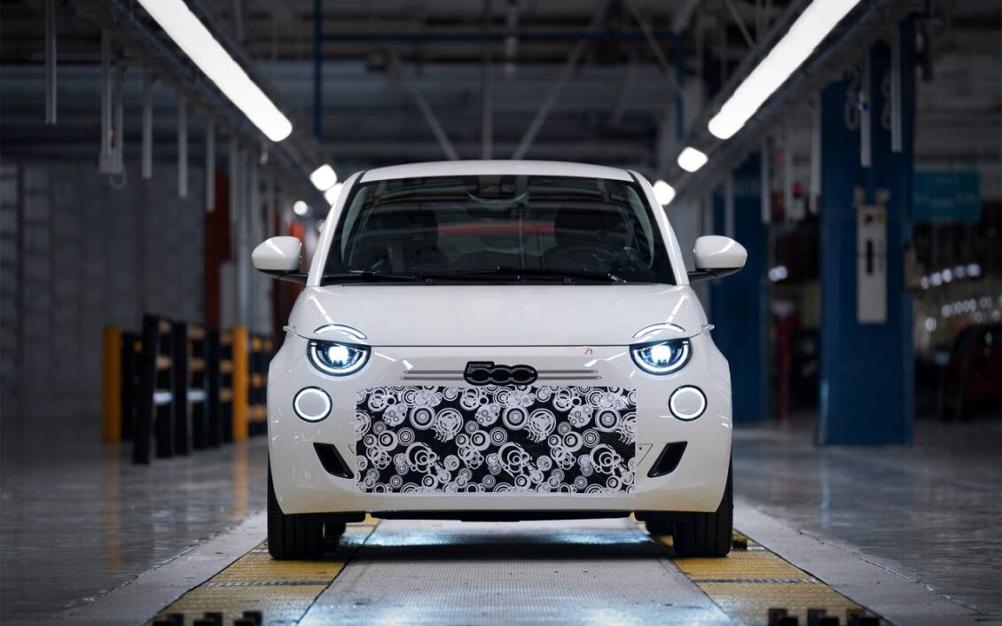 FIAT regresa al mercado con un 500 híbrido que llegará en noviembre y que tiene este aspecto