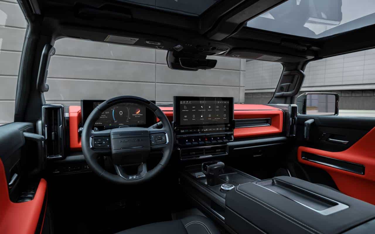 interior Hummer eléctrico
