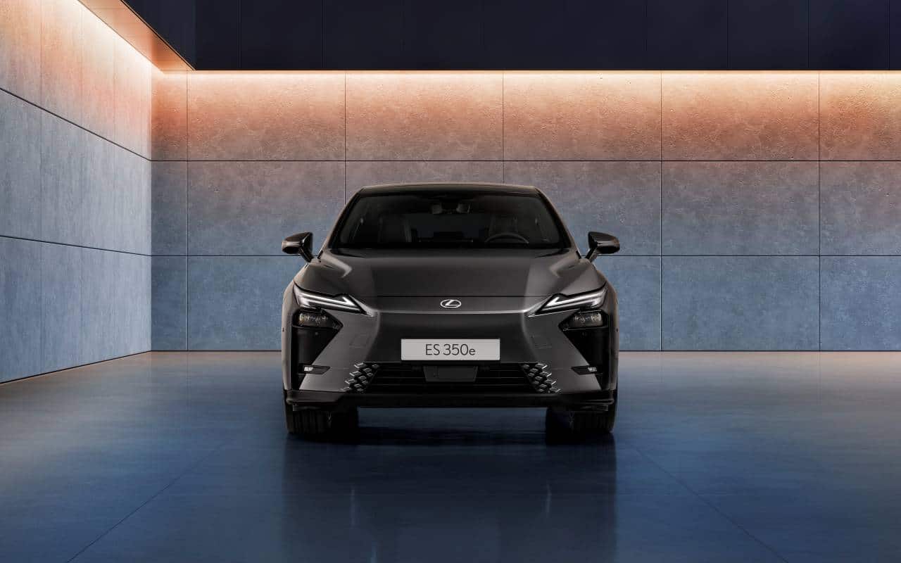 frontal Lexus ES