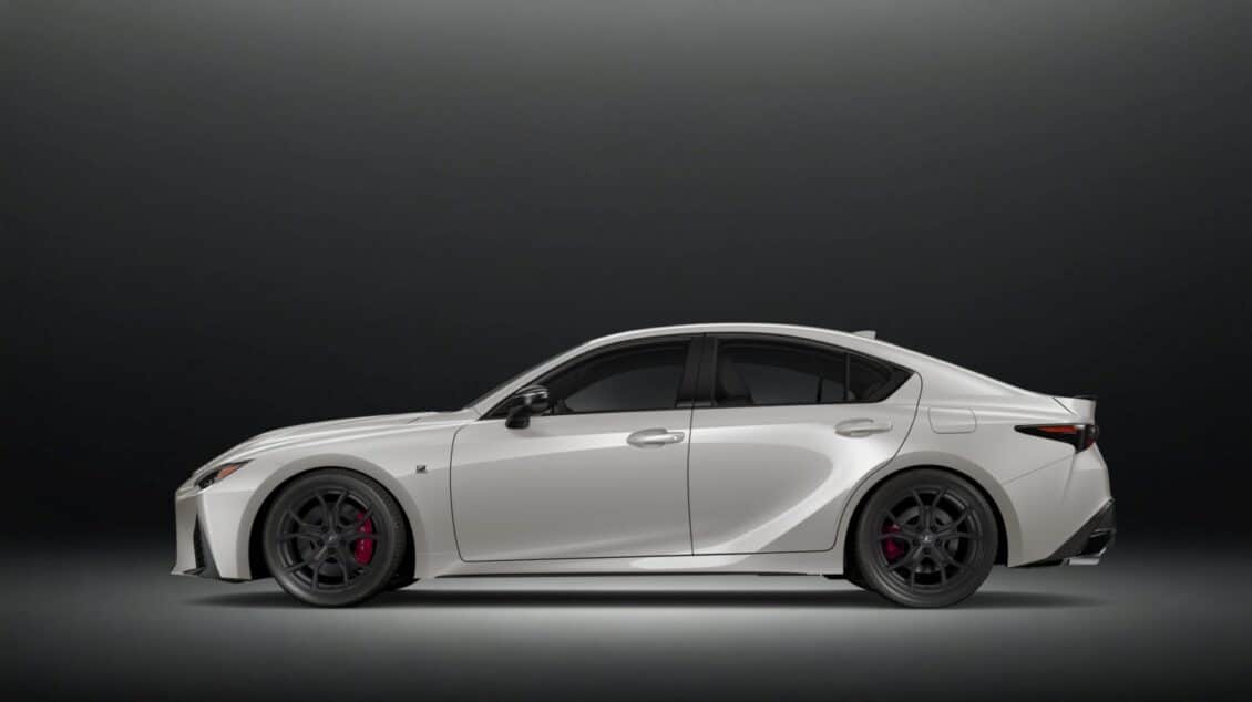 Lexus IS 500 Ultimate Edition: V8 atmosférico de la vieja escuela