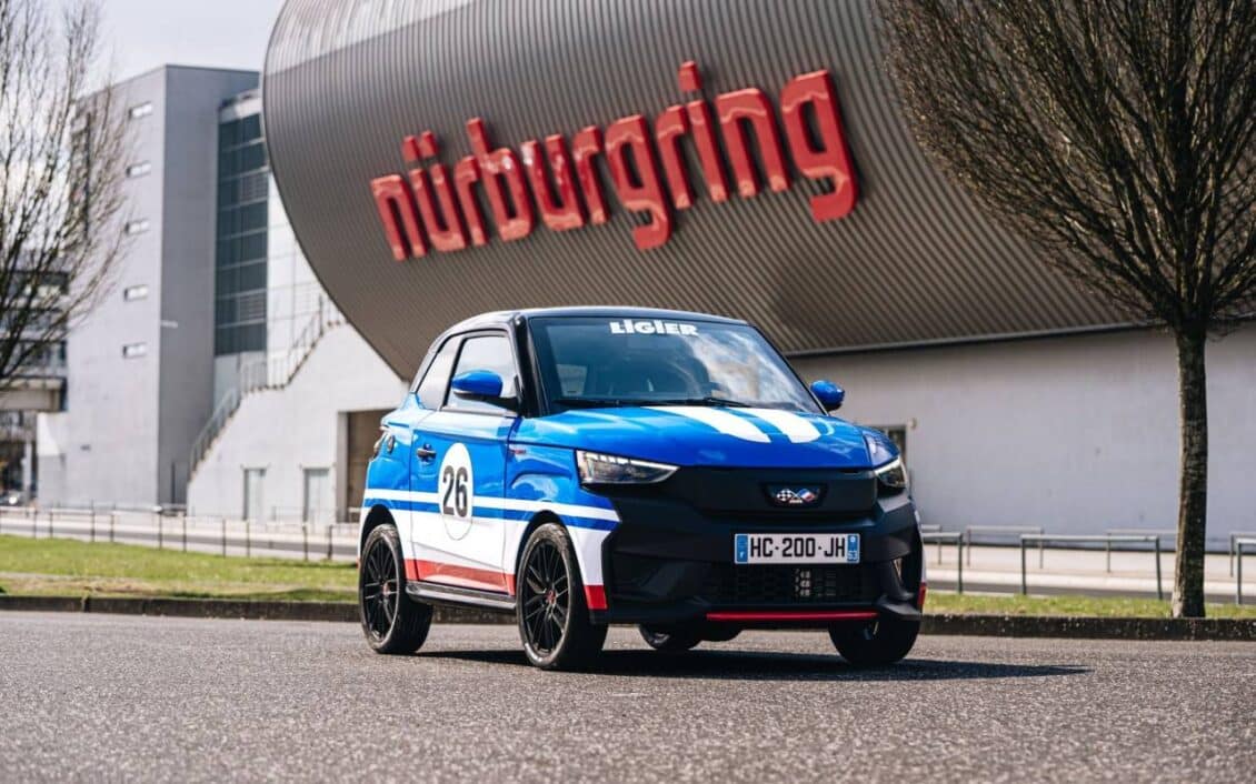 Este microcoche diésel de 8 CV ha sido capaz de destronar al Trabant P50 como el más lento de Nürburgring