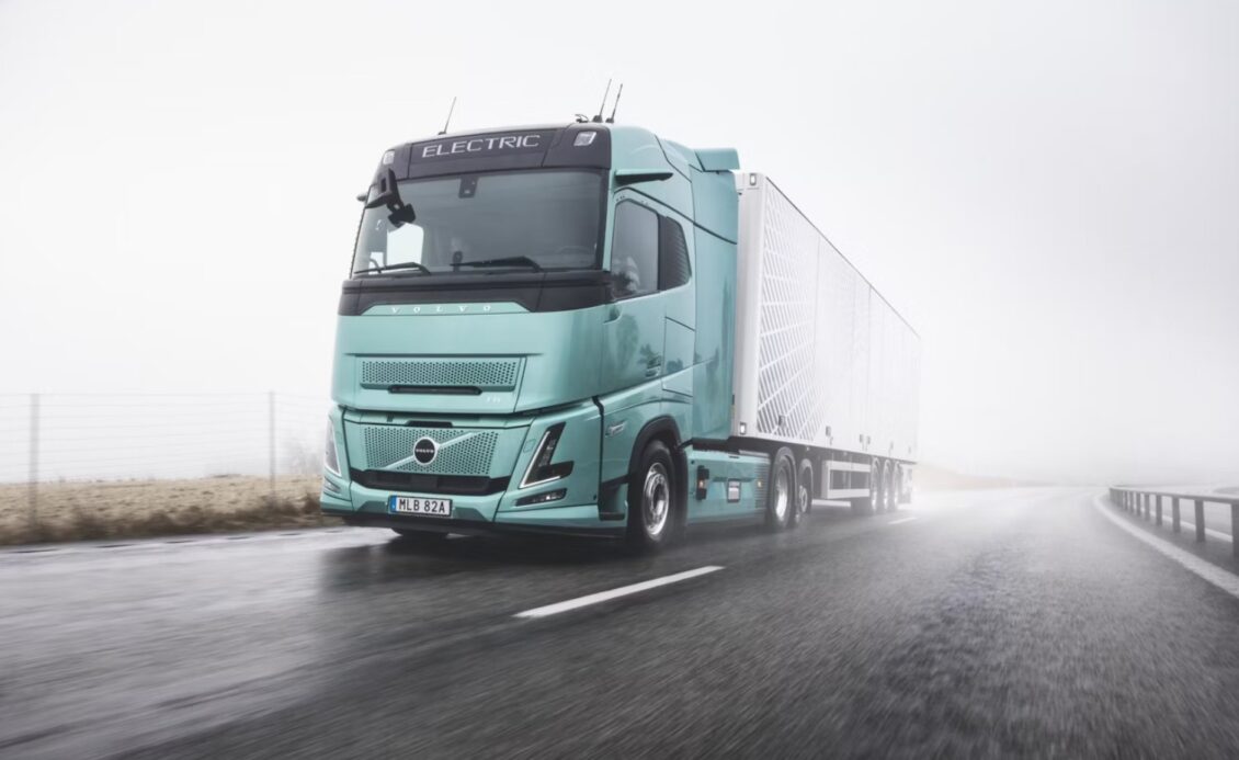Volvo FH Aero Electric: el camión eléctrico que promete 600 km de autonomía y carga en 40 minutos