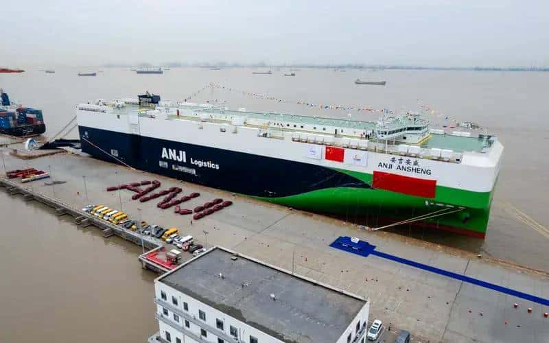 Se llama Anji Ansheng y es el  mayor buque portavehículos del mundo, propiedad de SAIC (MG)