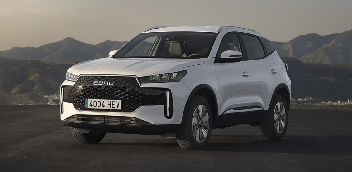 El nuevo Ebro s400 se presentará el viernes; motor híbrido y etiqueta ECO