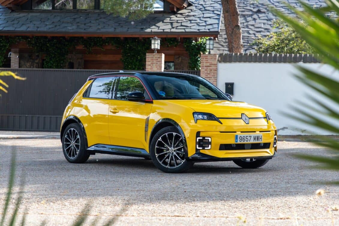 Prueba Renault 5 E-Tech: amor a primera vista que termina de convencerte al volante
