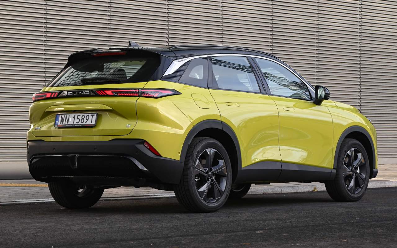 BAIC X55 trasera