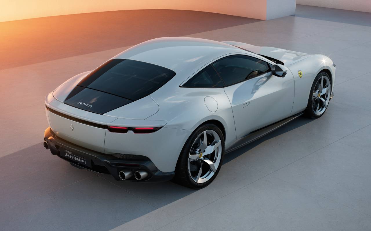 3/4 trasera Ferrari Amalfi
