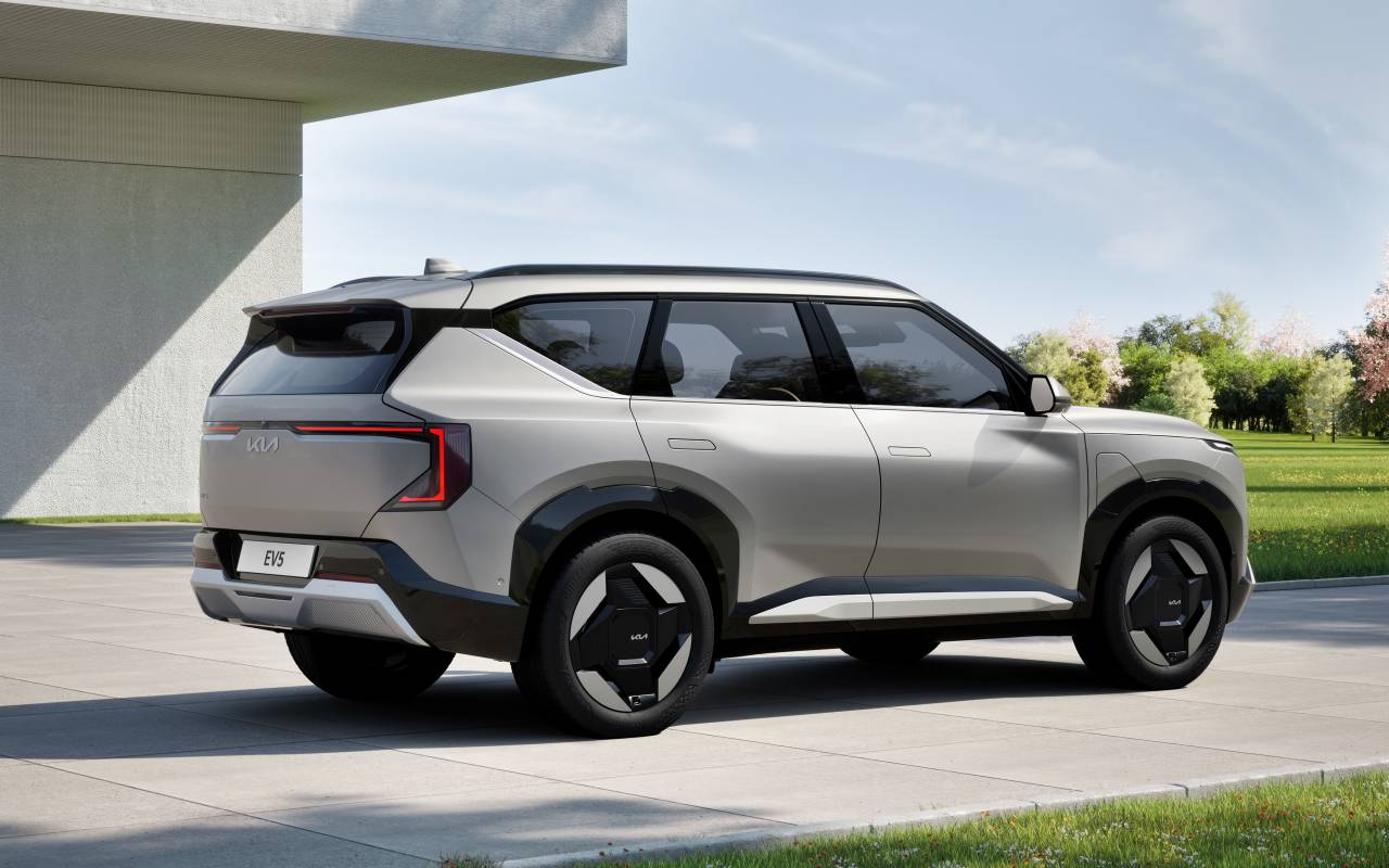 trasera Kia EV5
