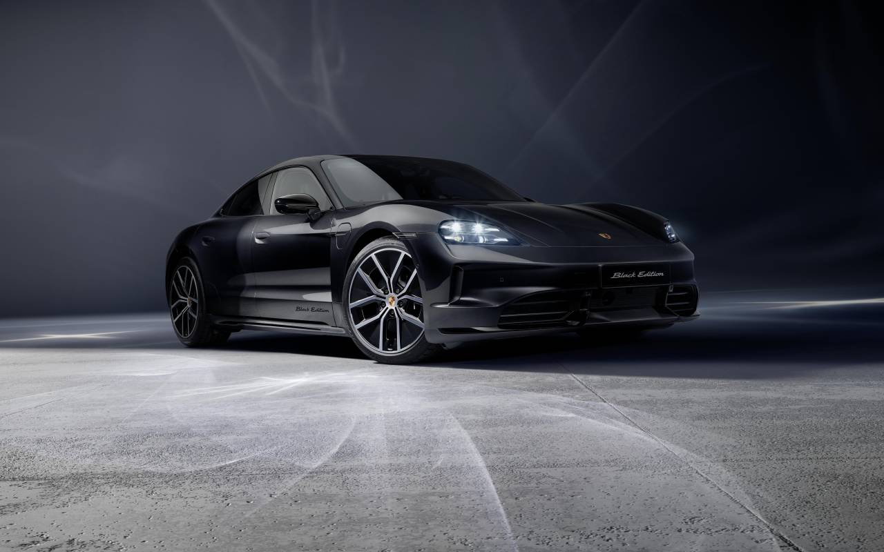 Porsche Taycan Black Edition
