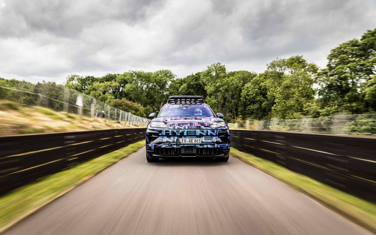 Porsche Cayenne Electric frontal