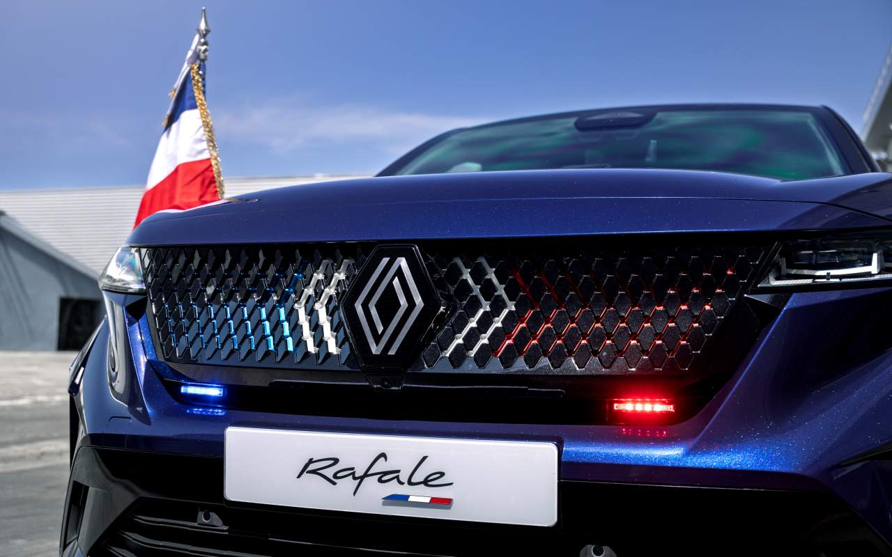 frontal Renault Rafale Presidencial