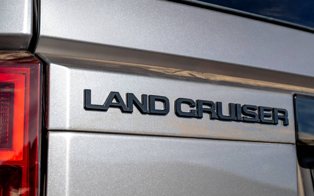 logo Toyota Land Cruiser