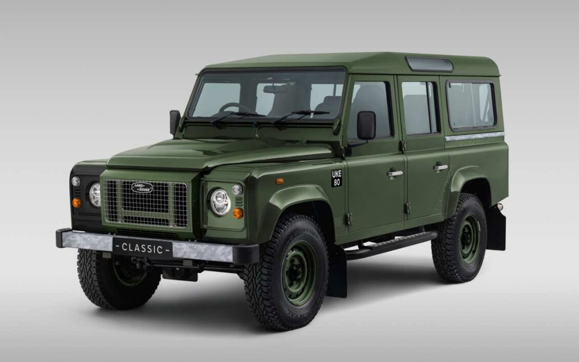 ¿Qué te parecería regresar de tus vacaciones con un bicho como este Classic Defender V8 Churchill Edition?: