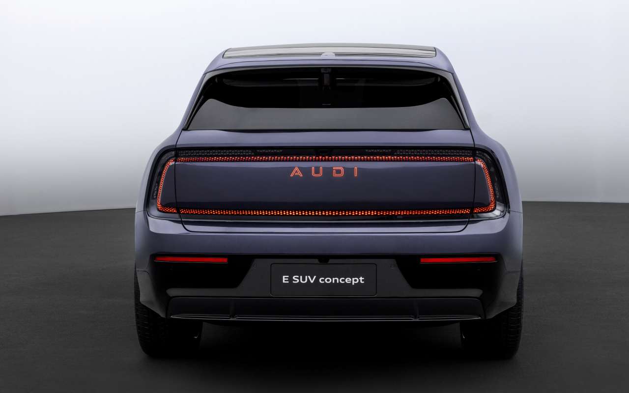 Audi E SUV concept