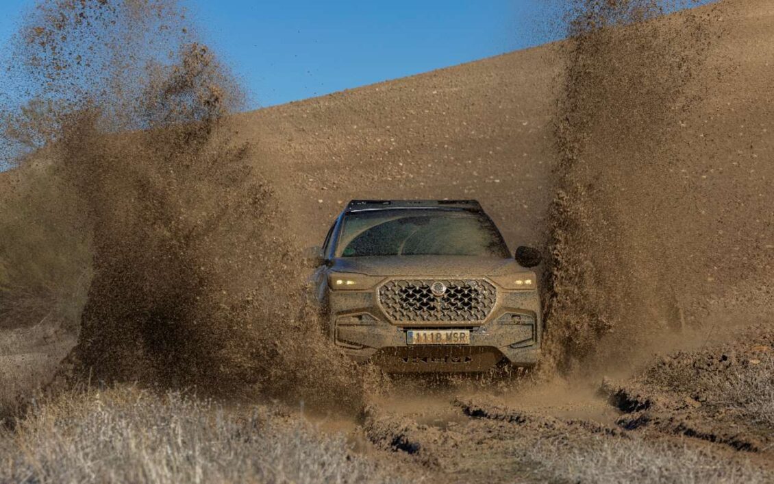 Los KGM Musso y Rexton estrenan kits off-road extremos exclusivos para España