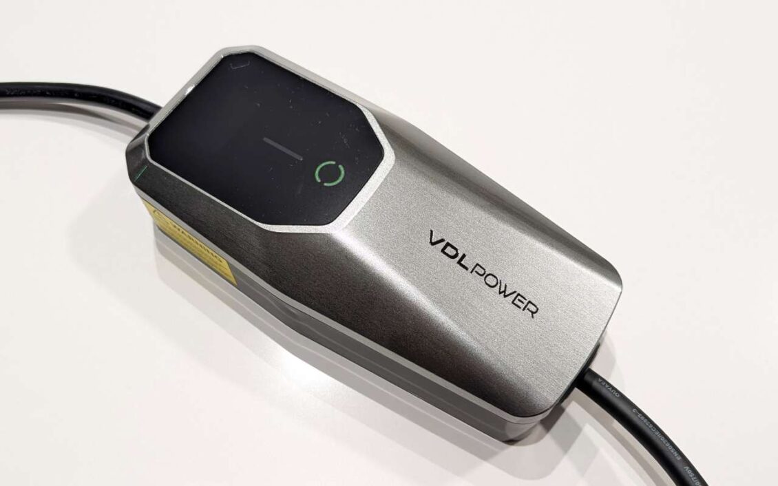 Probamos el cargador de EV y PHEV mejor valorado de Amazon: se llama VDLPOWER EC11 3.6 kW