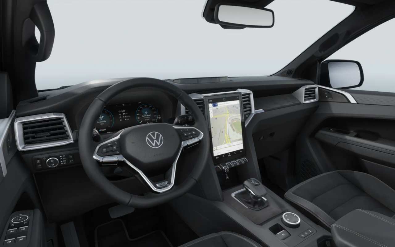 Amarok Dark Label interior