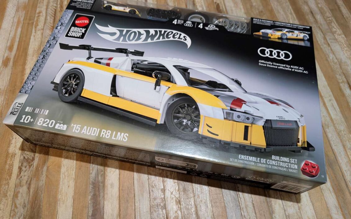 Review: adrenalina en bloques, el Audi R8 LMS de Hot Wheels x Mattel Brick Shop