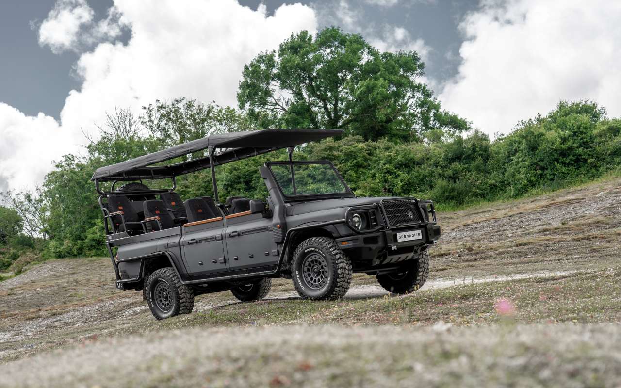 INEOS Grenadier Game Viewer