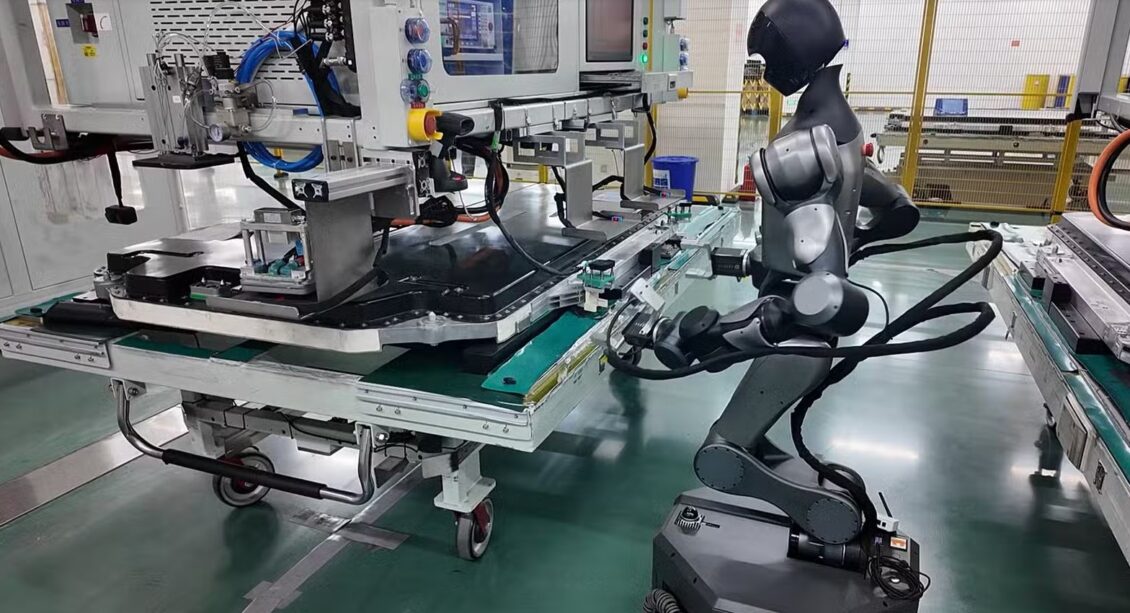 Los robots humanoides de CATL dan un poco de miedo pero son más efectivos que nosotros…