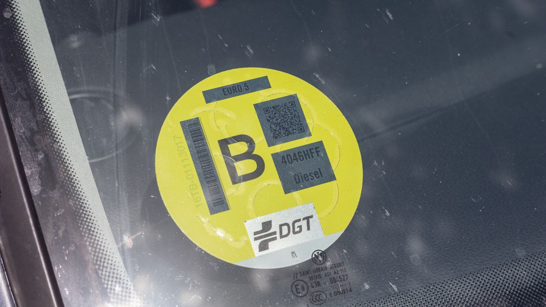 Confirmado el adiós a los coches con etiqueta B en España: lista al completo de ciudades afectadas