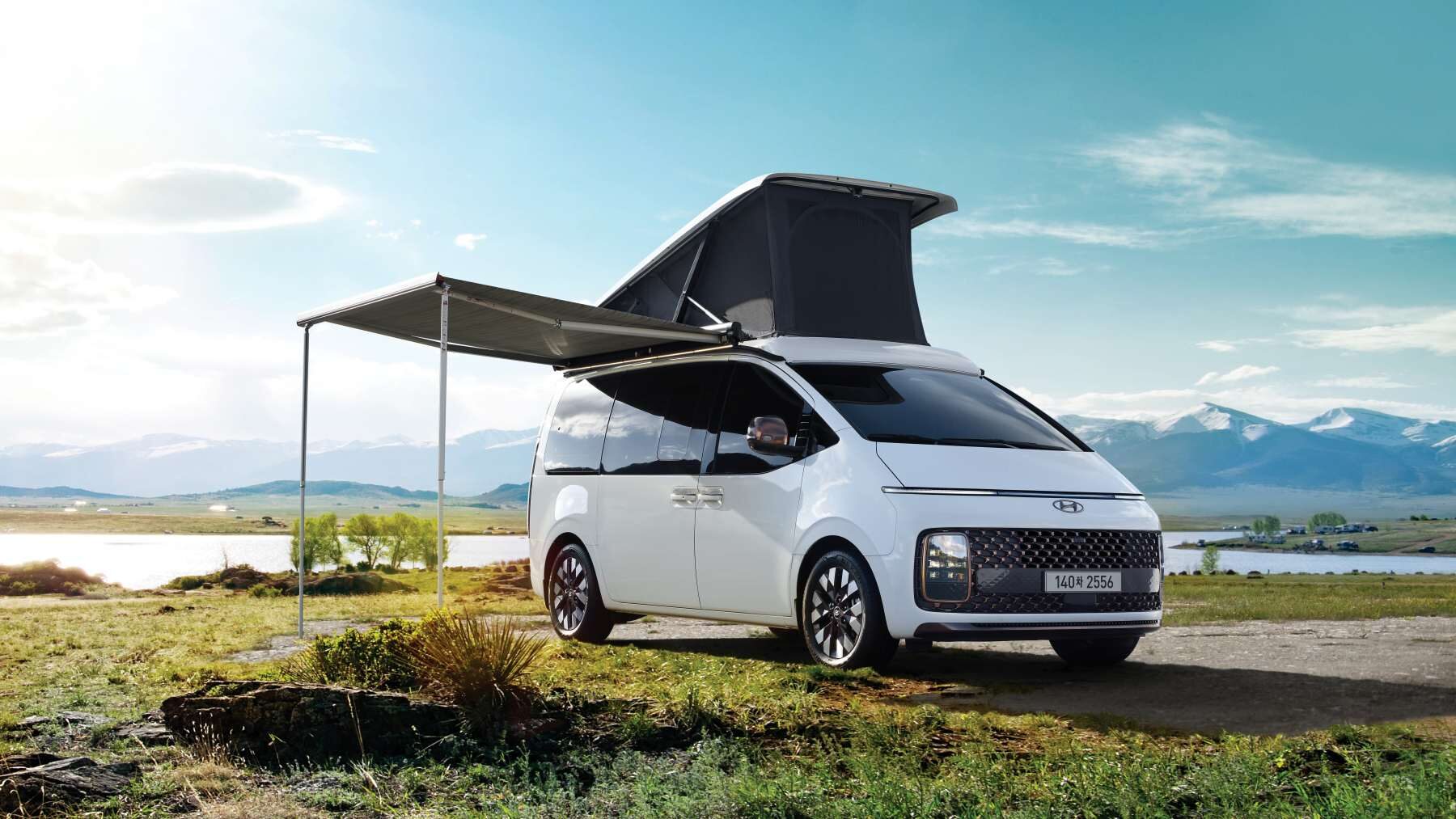 Así es el Hyundai STARIA Camper: la furgoneta eléctrica que la marca dice que es el futuro de la acampada