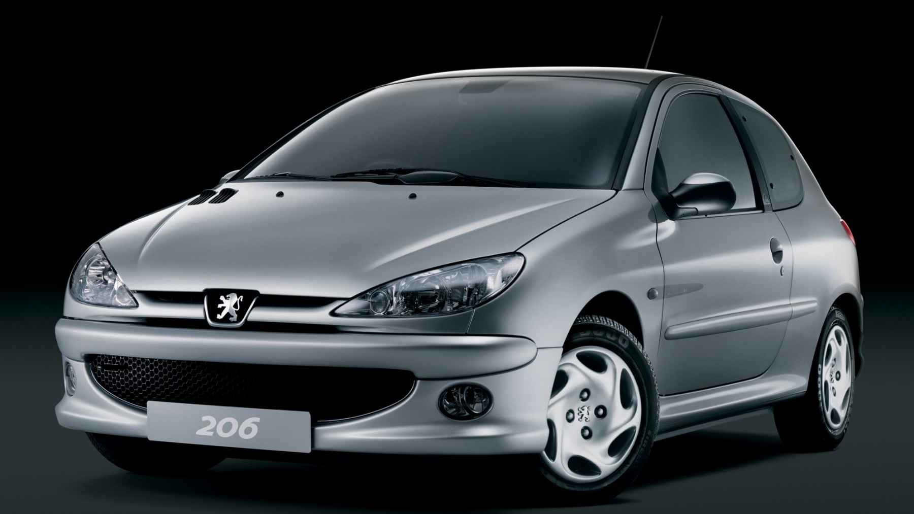 España tiene un problema con la edad de sus coches: ¿Somos cada vez más pobres?