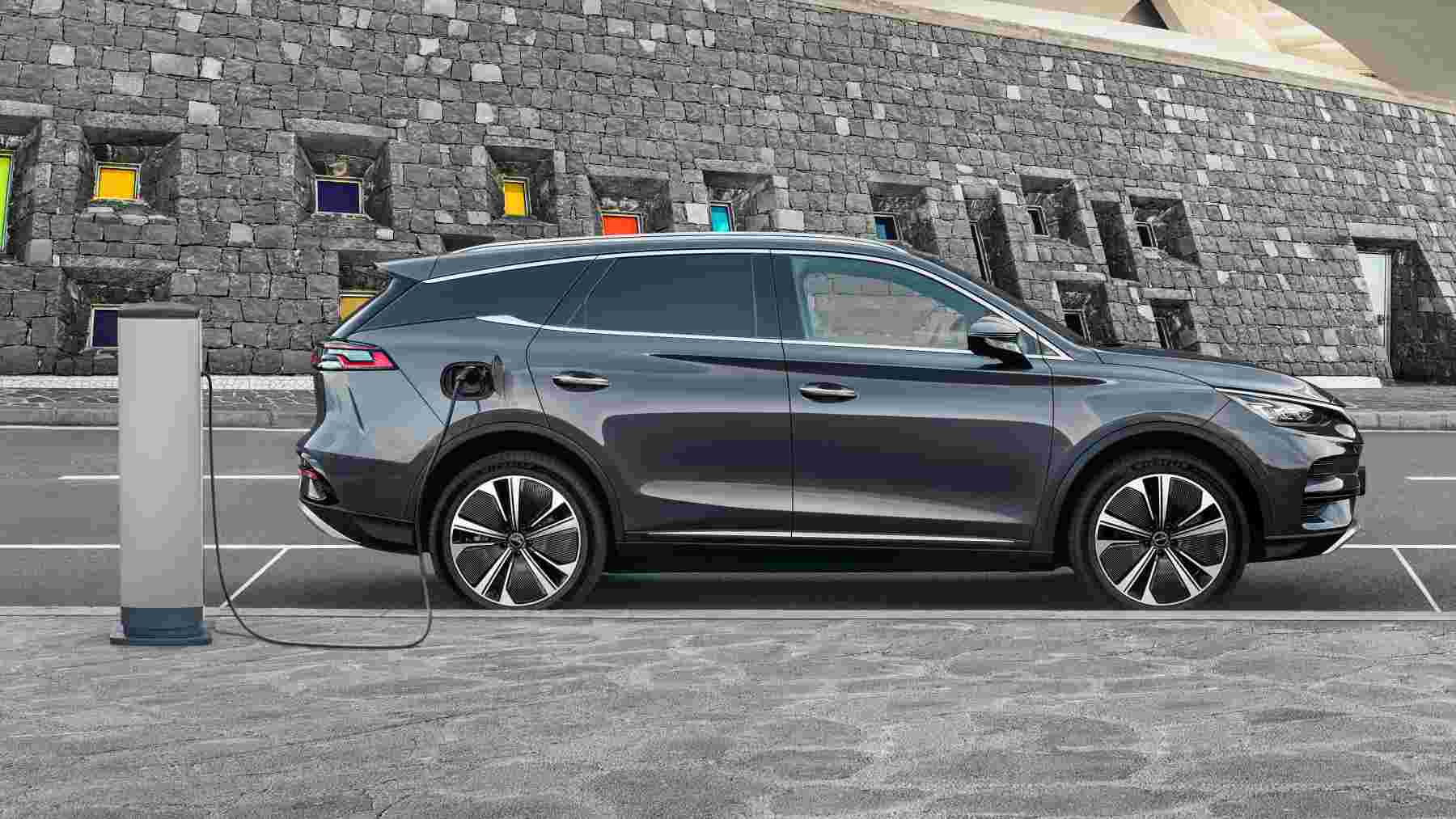 China tiene el SUV eléctrico anti-diésel para España: 517 CV, 530 km de autonomía… y una rebaja de más de 20.000 euros