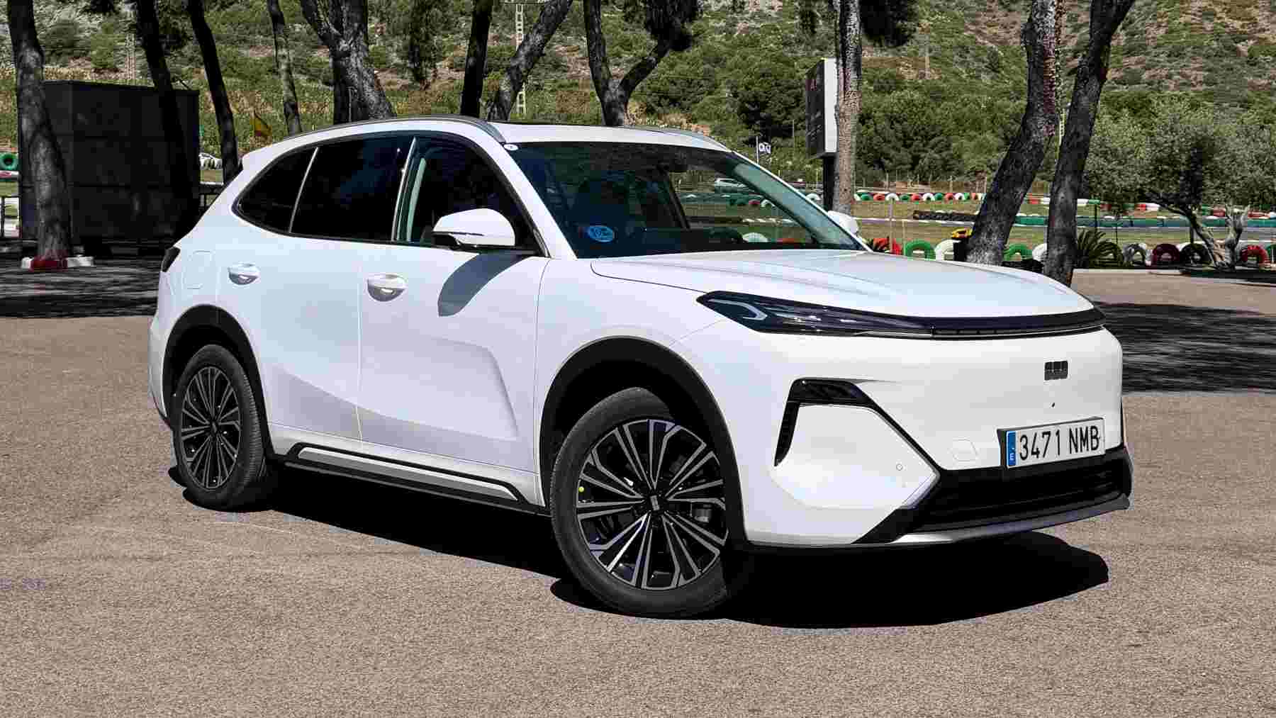 Ya conocían el mercado gracias a Volvo y Polestar, pero ahora probamos el primer SUV híbrido enchufable de esta nueva marca china con el que apuntan a ser líderes desde 26.215 euros