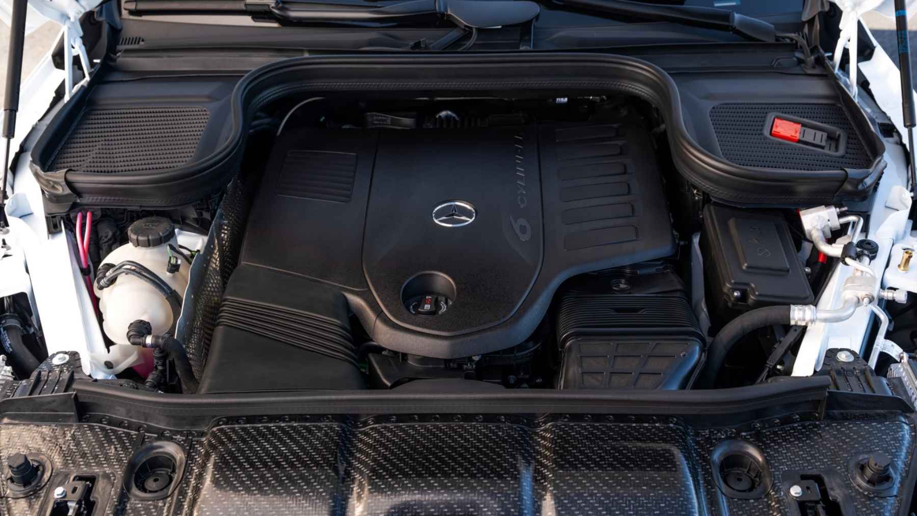 Todos preocupados con la contaminación de los diésel y va Mercedes y revoluciona los tubos de escape con un nuevo catalizador con calefacción eléctrica