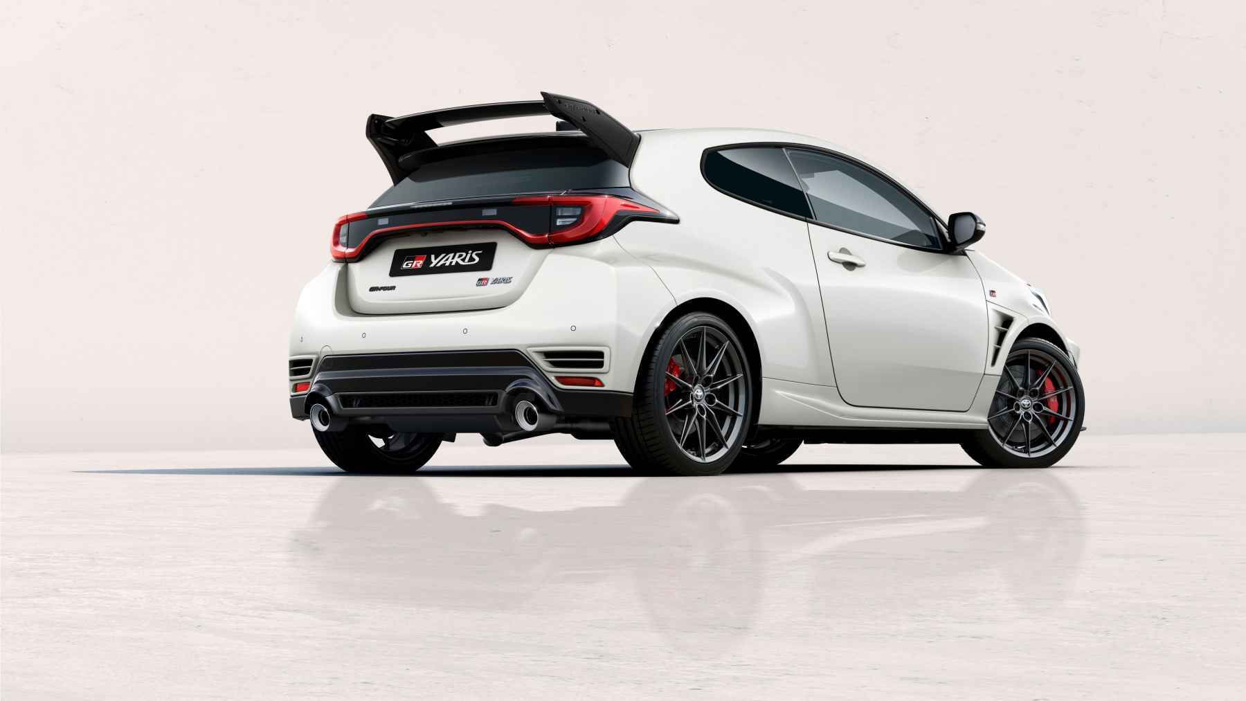 Pagar 51.250 € por un Toyota Yaris es una locura hasta que descubres que tiene 280 CV, es 4×4 y tiene un motor 1.6 turbo