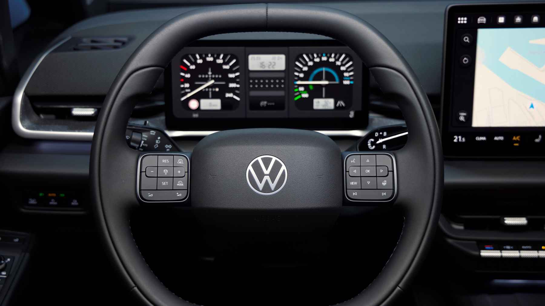 Volkswagen tiene un problema de los gordos, o cambia su modelo de negocio drástica y rápidamente o los chinos van a acabar con sus marcas