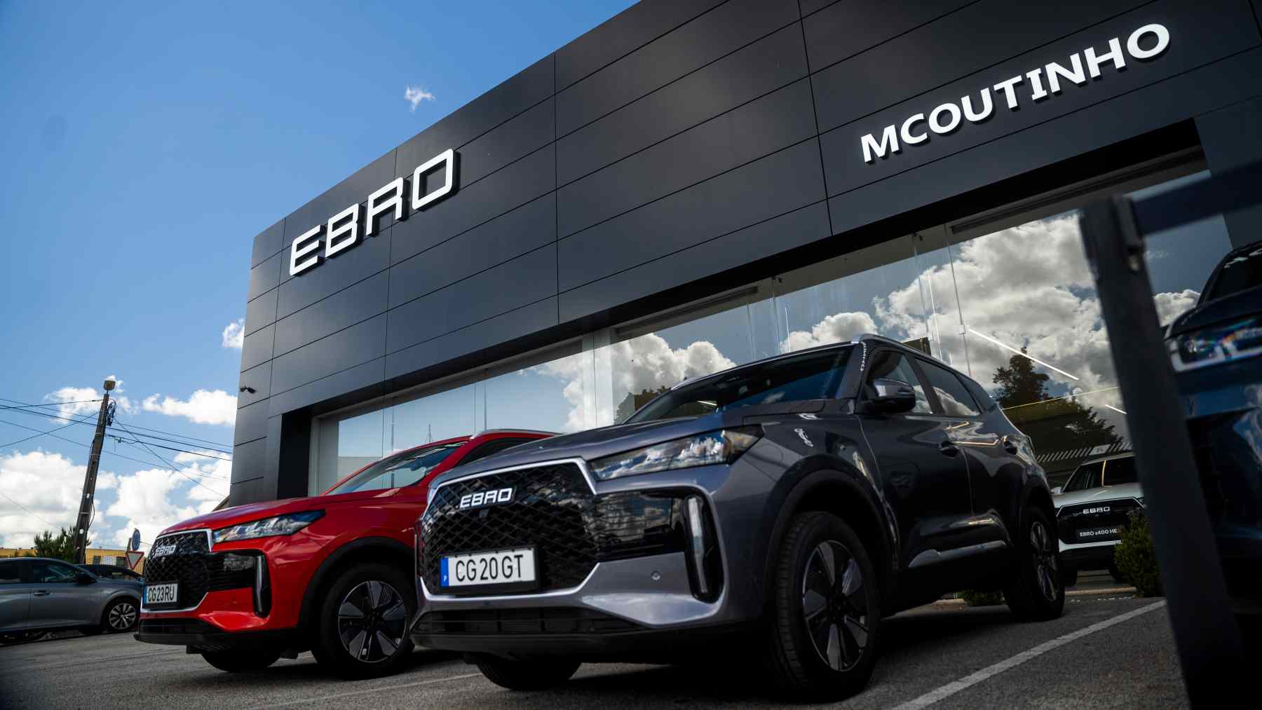 Ebro es un éxito y venderá sus coches más allá de España: la marca española que pertenece al grupo Chery abre su primer concesionario en Portugal y venderá SUV en Bulgaria
